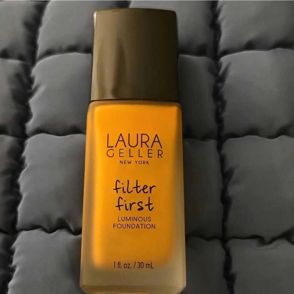 Laura Geller achieve flawless